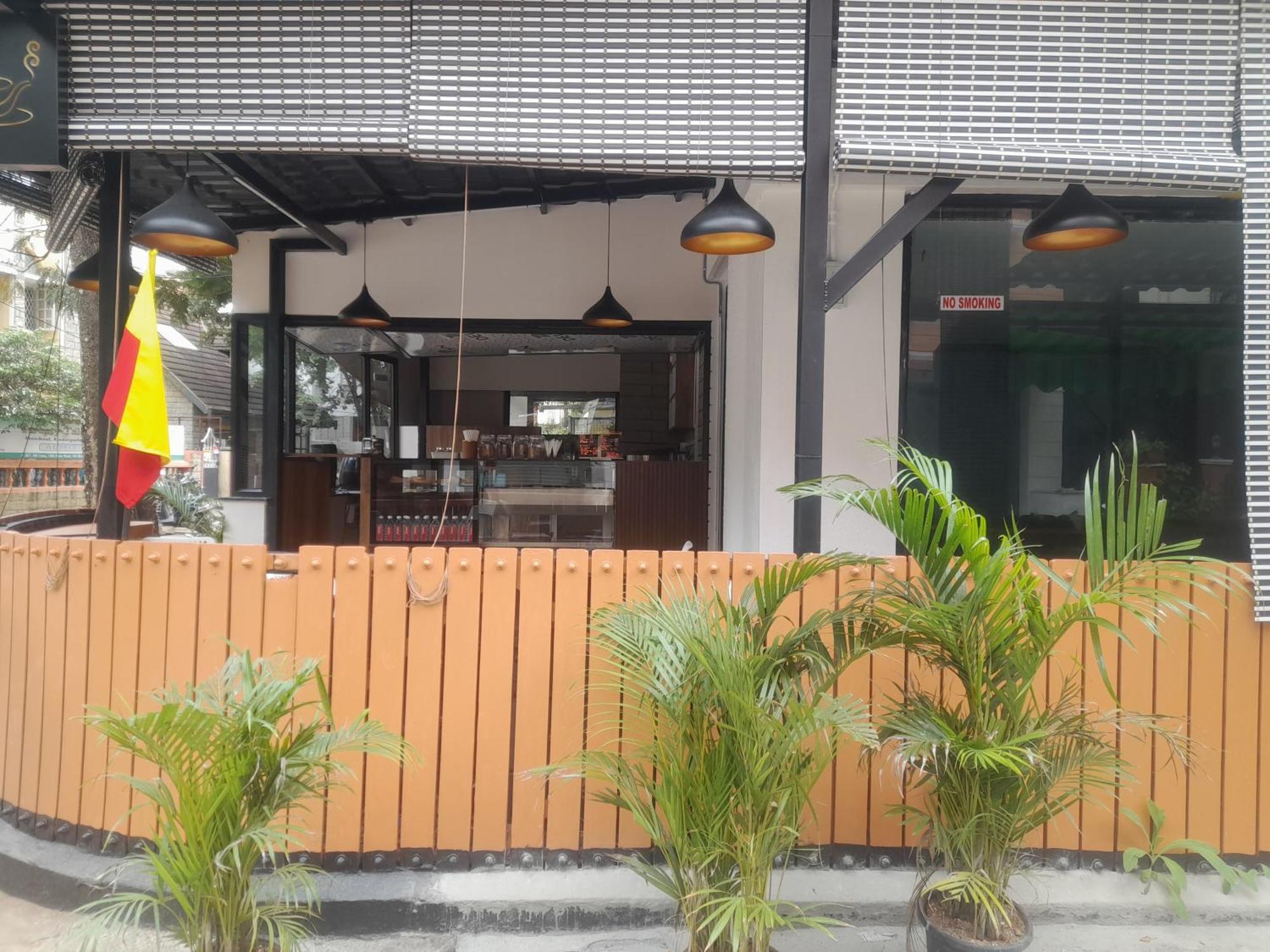 Hotel Prestige Inn Bangalore Eksteriør billede